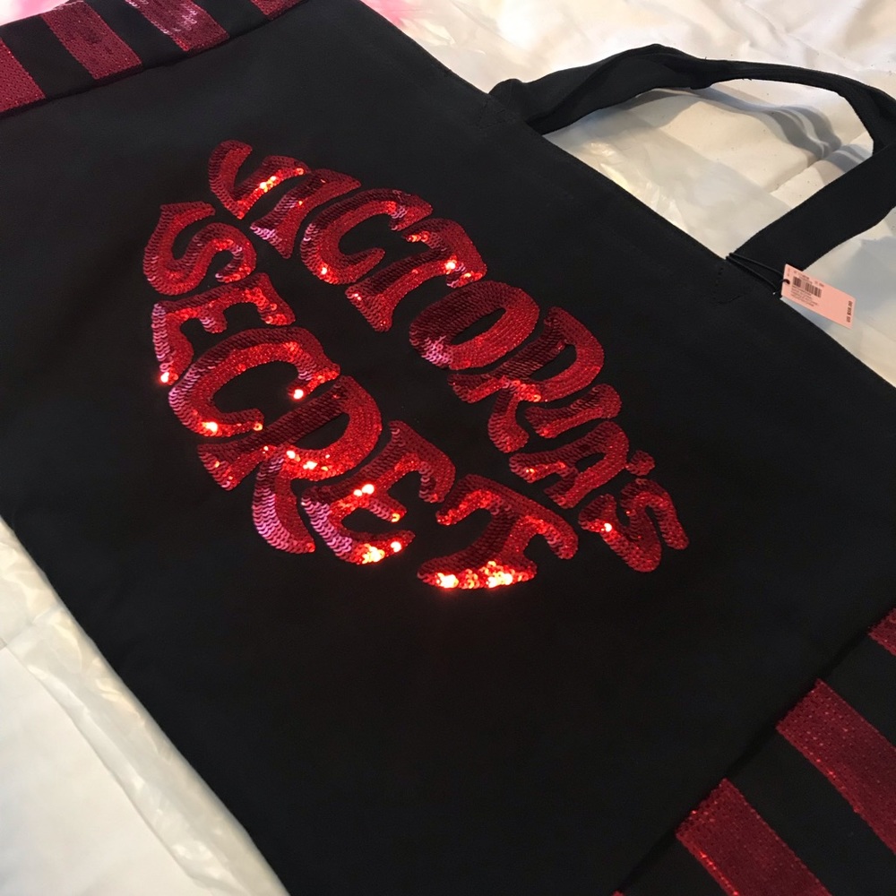 Victoria Secret Tote NWT